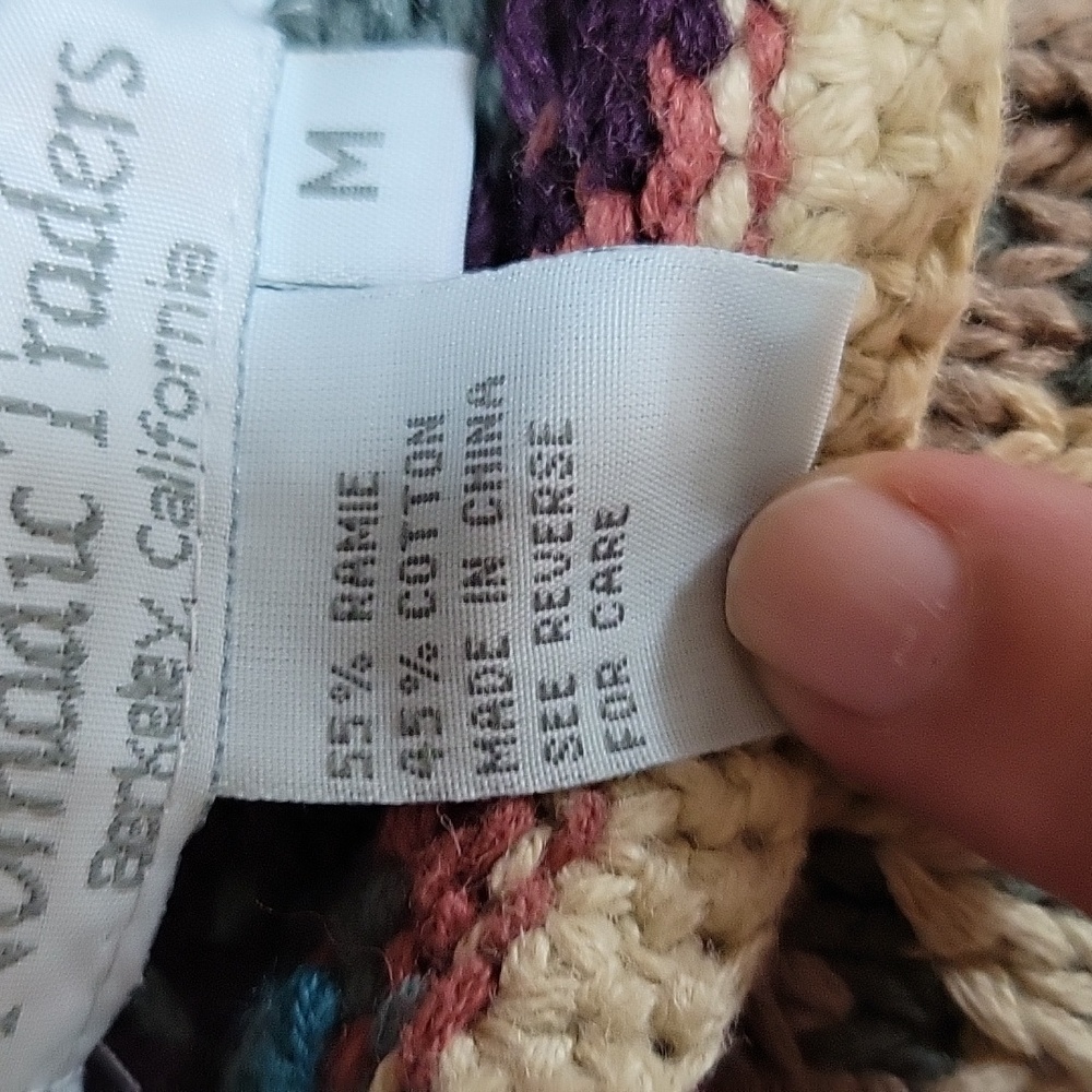 Nomadic Traders hand knitted sweater size medium - Picture 3 of 8
